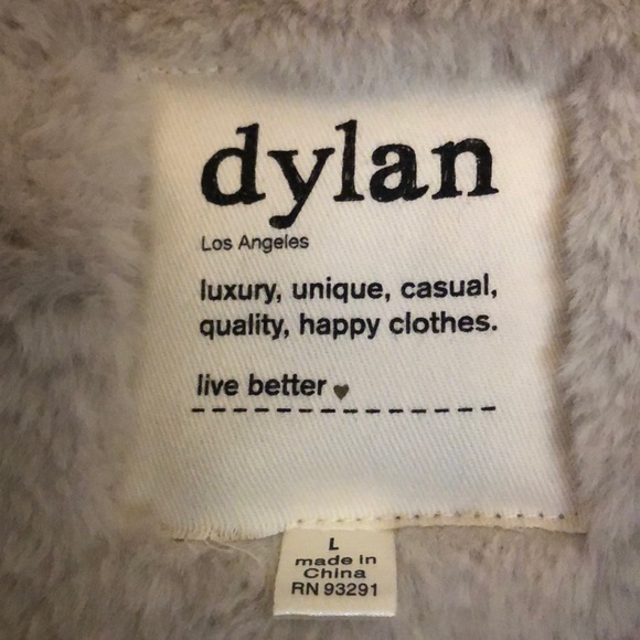 Dylan Vest - Picture 2 of 6